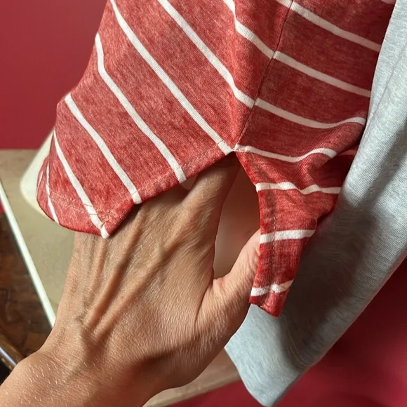 BNWOT Maurices lightweight, hooded, long sleeve top - Picture 7 of 15